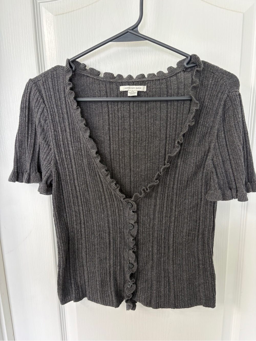 American Eagle Gray Cropped Lightweight Button Up Cardigan Size Large
